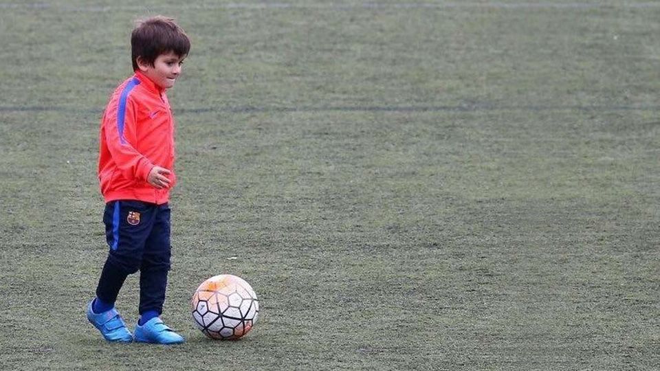 Anak Lionel Messi tiru selebrasi Jaimerson da Silva. Copyright: Â© INDOSPORT